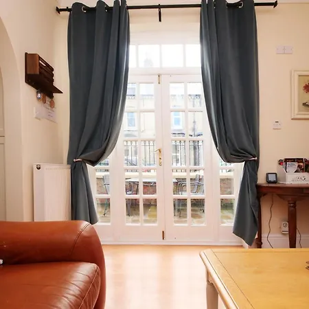 בית נופש Homes In יורק